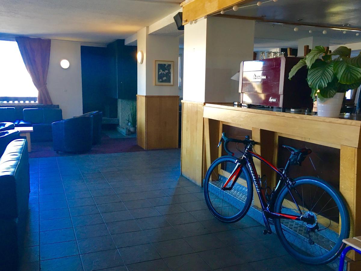 La Vallée Blanche Bikehotel Alpe dʼHuez Extérieur photo